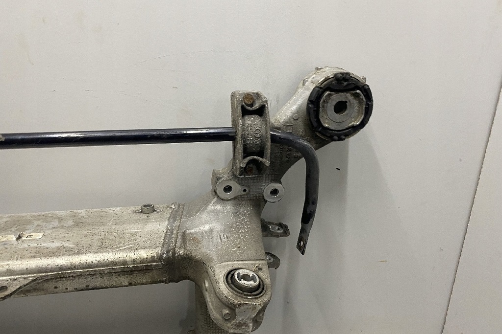 фото №9, Підрамник задні bmw 7 g11, g12 6861201 2017