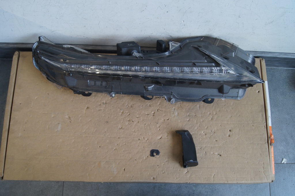 фото №1, Led drl lexus nx поворотник правий