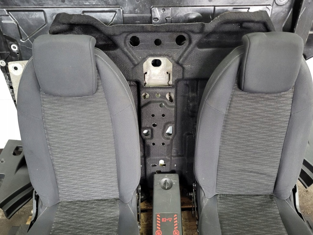 фото №12, Renault scenic ii lift сиденье обивка защита ремни крепления iii ряд