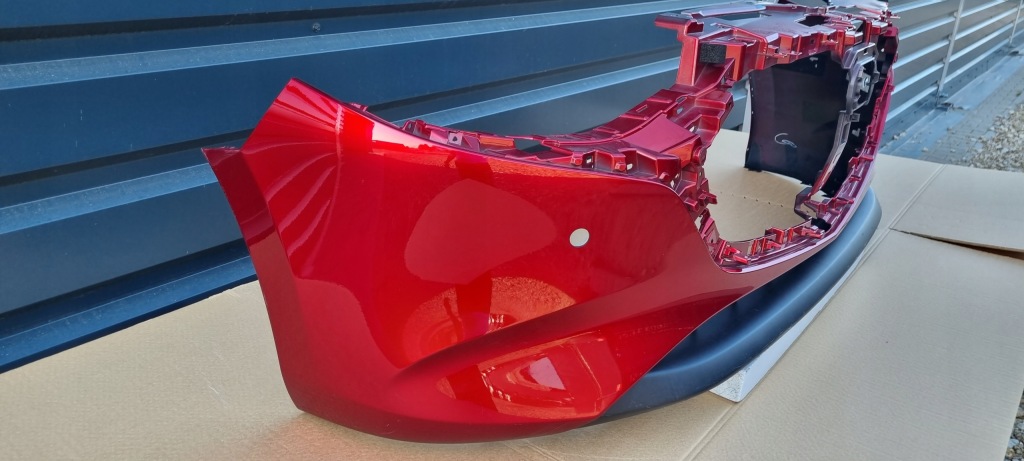 Mazda 3 2019- бампер перед оригінал g149 Зі Шроту