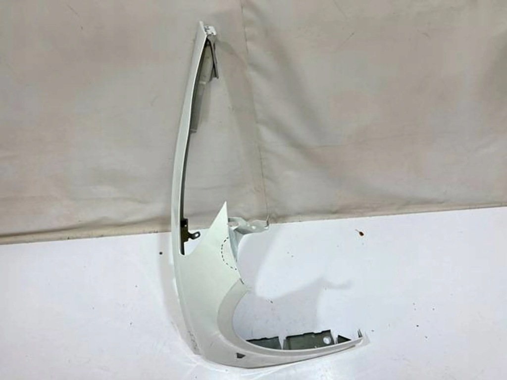 Tesla model 3 крило правий перед передній Зі Шроту