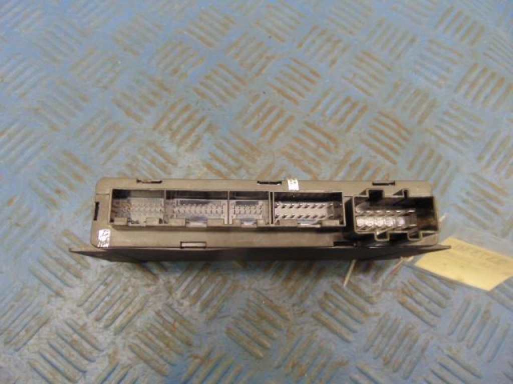 Bmw e46 бортовой компьютер двигателя 93059193 в Украине