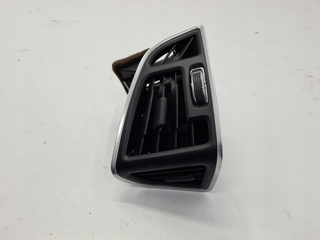 фото №1, Ford c-max mk2 решітка обдув права