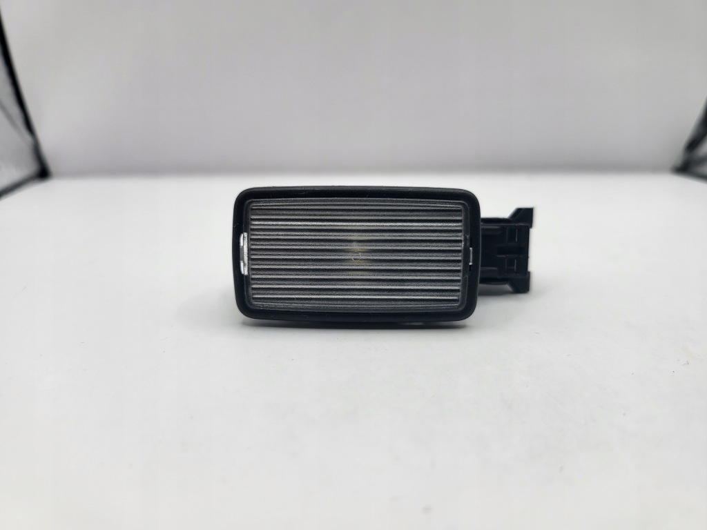 фото №4, Volvo xc60 ii xc40 s60 iii v60 ii лампа освещение салона led 31663793