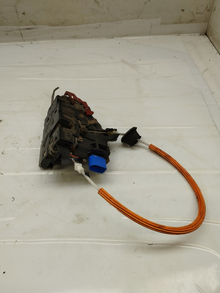 фото №9, Audi a3 8p замок двері лівий перед 4e1837015