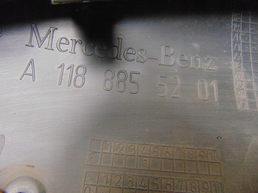 фото №11, Молдинг правая бампер перед mercedes cla w118 amg