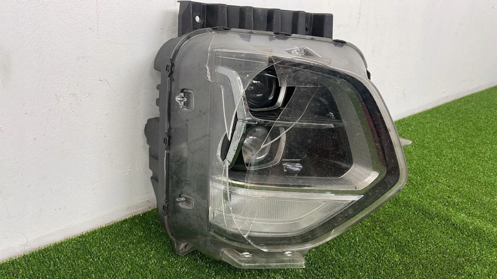 фото №1, Лампа перед правая santa fe 4 iv 18- full led