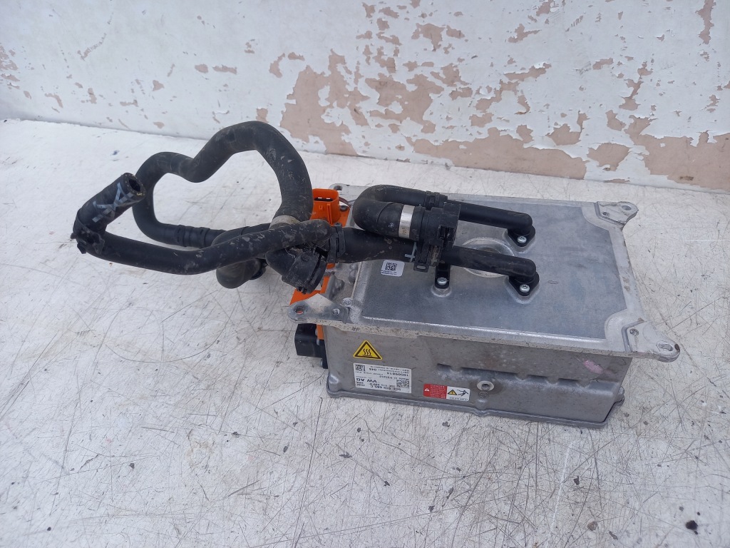 фото №1, Модуль станція заряджання vw golf viii audi hybrid 5qe915685c