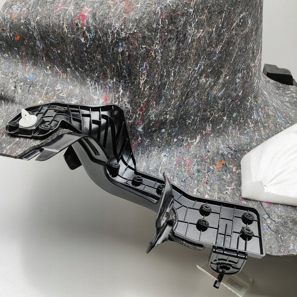 фото №6, Bmw 5 g60 2025 левая сторона обшивка / обивка / багажника