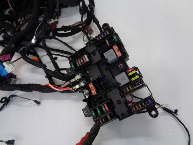 фото №2, Електропроводка салону mercedes eqa 250 w243 2021 rok