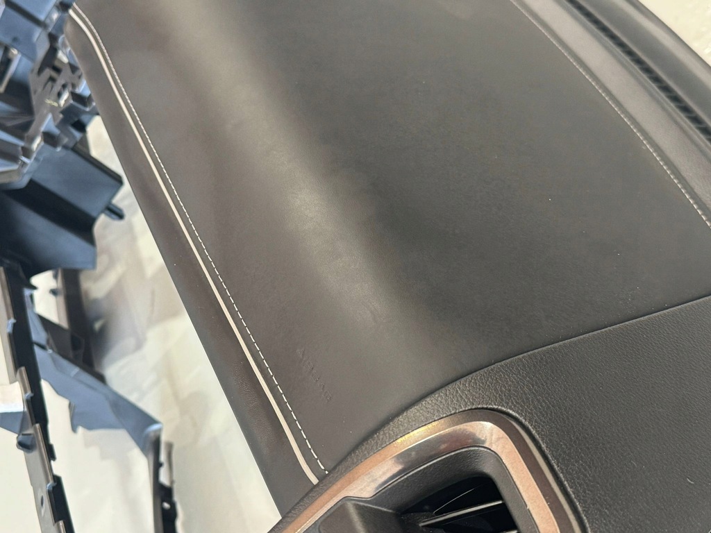 фото №6, Dodge ram v 1500 консоль приборная панель подушка безопасности подушки безопасности ремни limited белый nić кожа