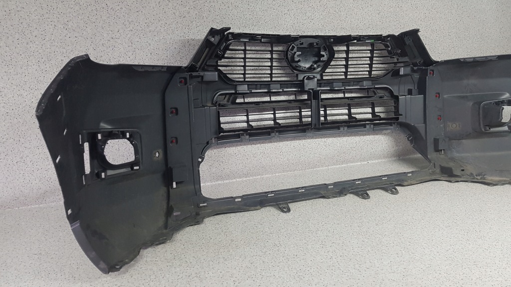 фото №7, Toyota hilux invincible 2020 - бампер перед 8910