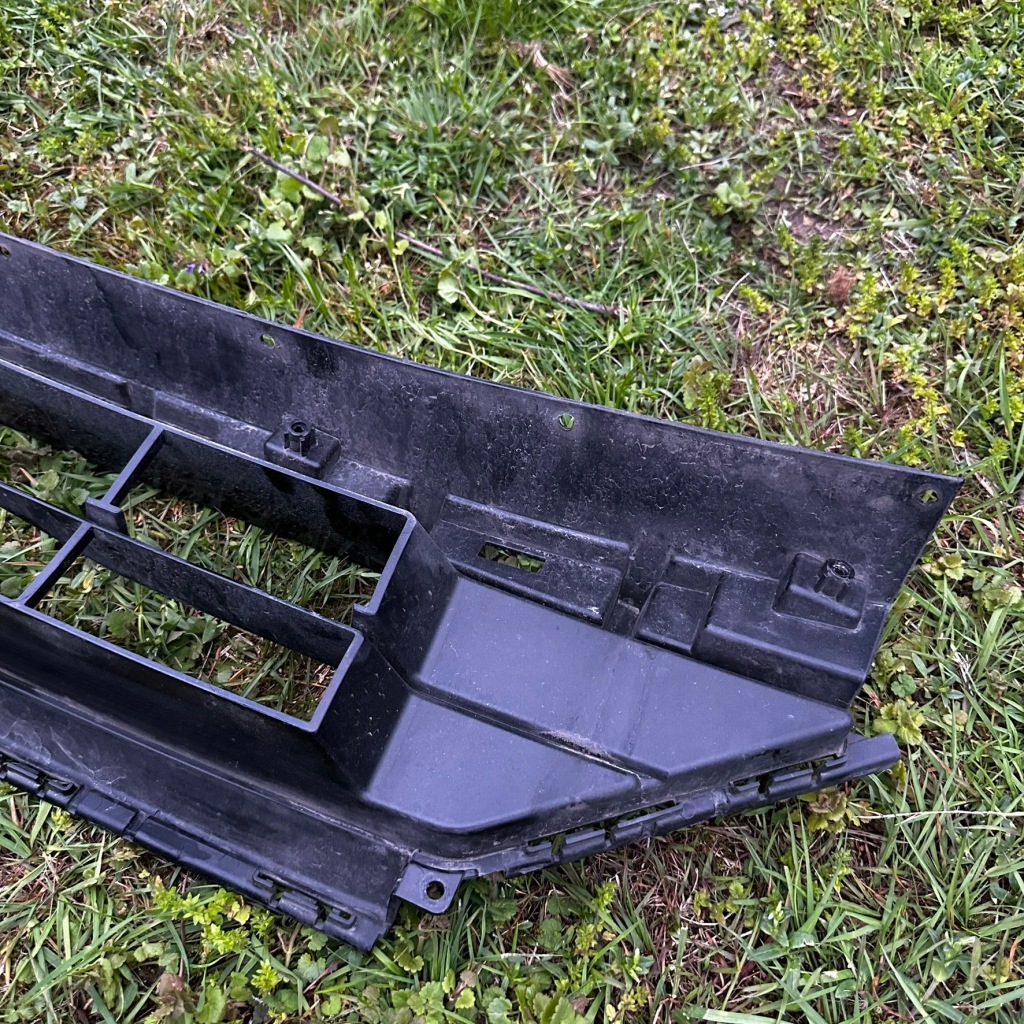 Ford kuga mk3 st-line решётка бампера перед lv4b-17k945-s с Разборки