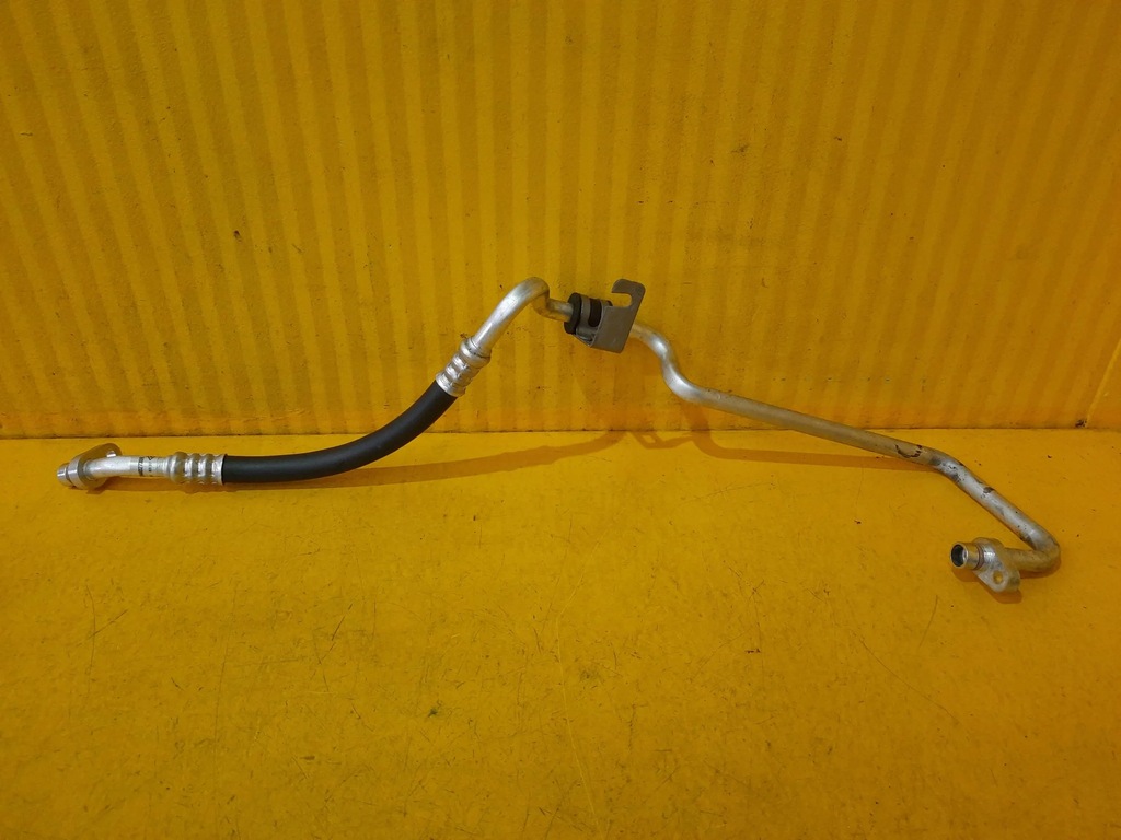 фото №1, Renault zoe ii шланг кондиционера 924402730r