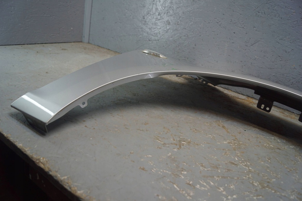 Opel astra j крыло  правый  перед b2681 в Украине