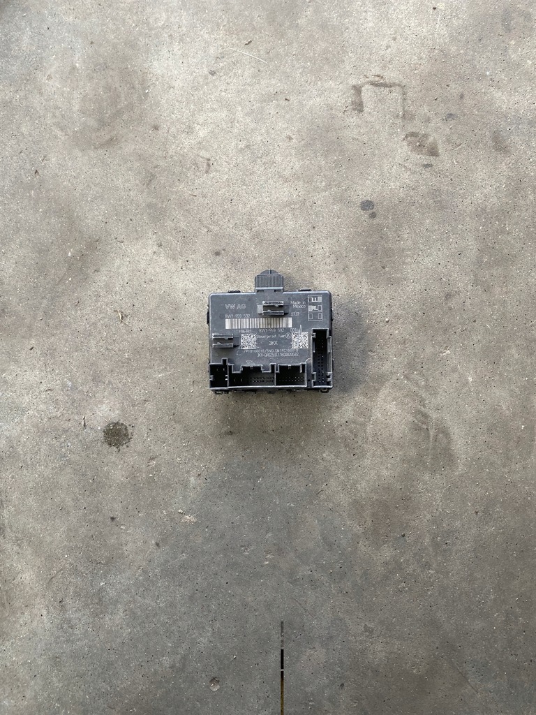 фото №1, Audi модуль блок управления дверь 8w1959592