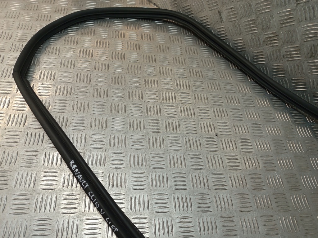 фото №9, Renault clio v lift прокладка крышки багажника задняя задняя