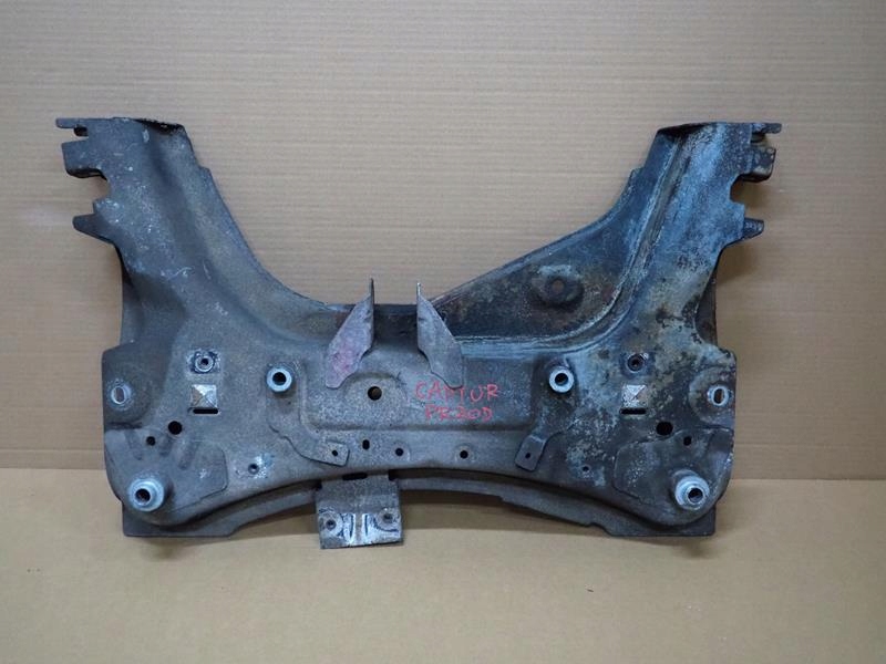 Купить Подрамник подрамник подрамник перед renault captur