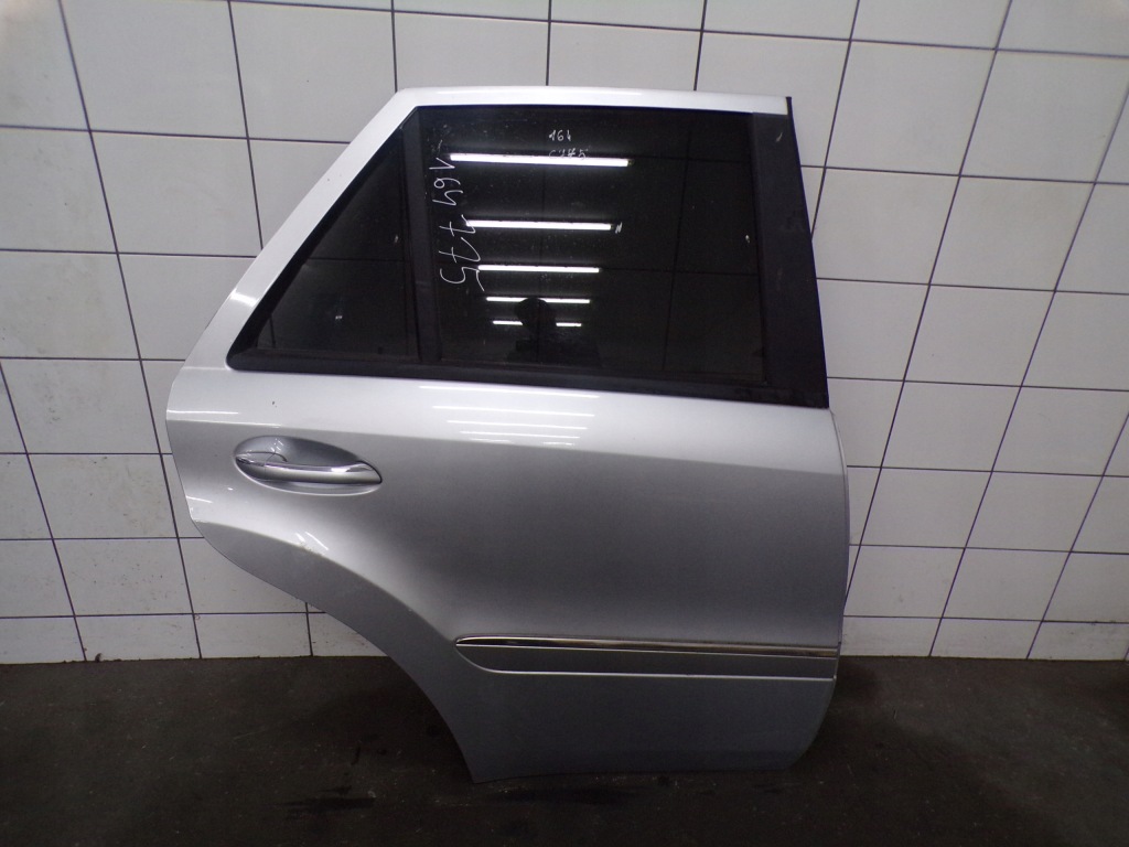 Купить Дверь правый задний  mercedes w164 ml lak 755