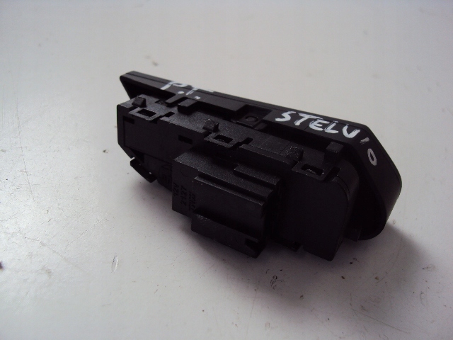 фото №3, Панель замка правий задня alfa romeo stelvio