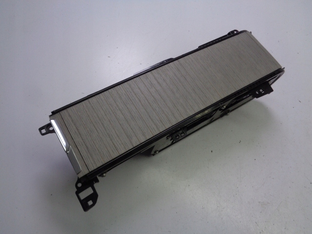 фото №1, Кронштейн na кружки бардачок volvo xc60 ii 2017-