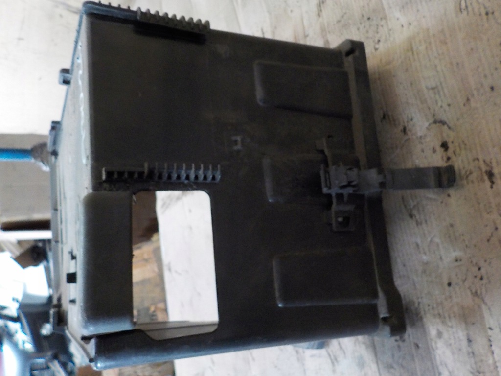 фото №5, Peugeot 3008 1.6b корпус акумуляторів 9663615580