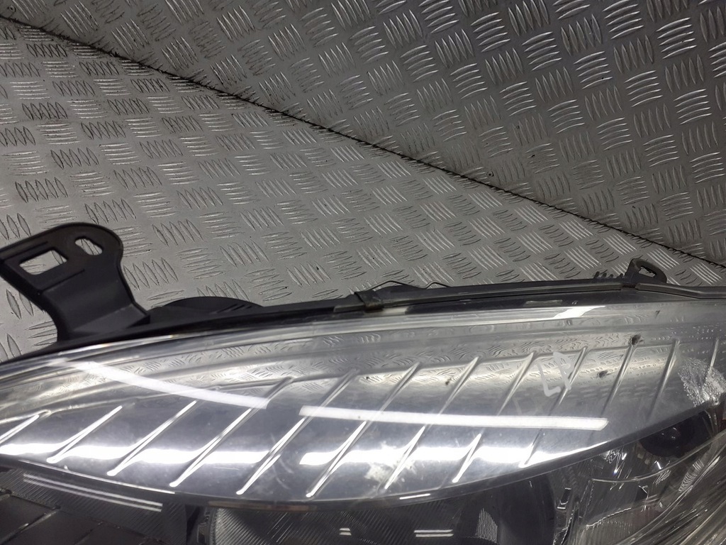 фото №5, Лампа левая передняя renault megane 260607449r