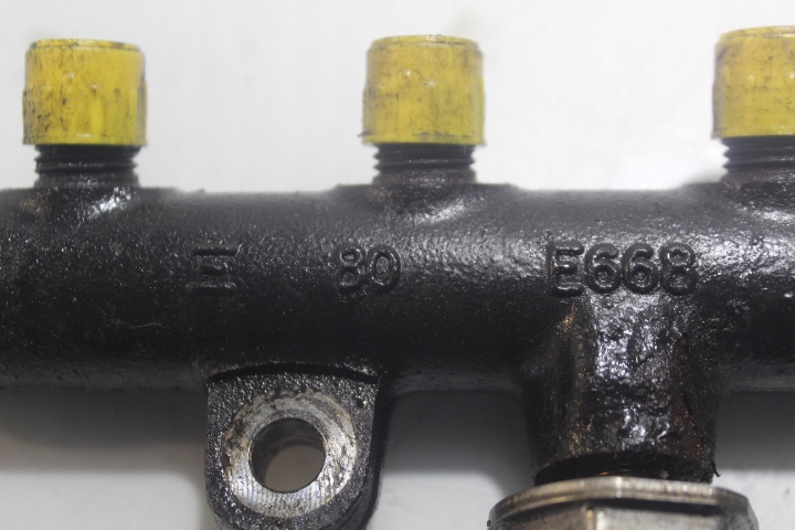 фото №5, Молдинг упорскування volvo c30 2.0d