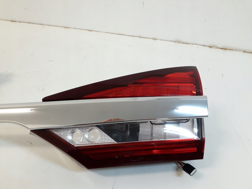 фото №6, Правая лампа задняя w klampę ford fusion lift 2017-