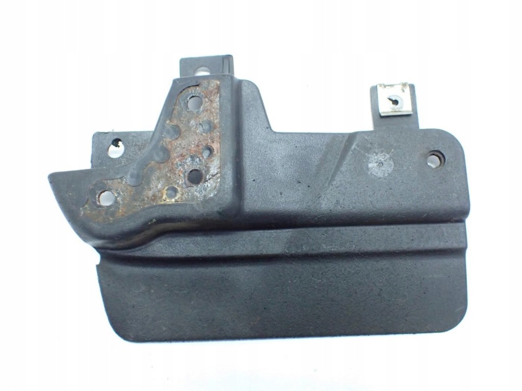 Купить Брызговик накладка порог правый  задняя 8p7853834 audi a3 8p 08r