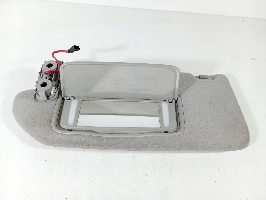 фото №1, Volvo s60 00-10 защита солнцезащитная левая водителя солцезащитный козырёк левая