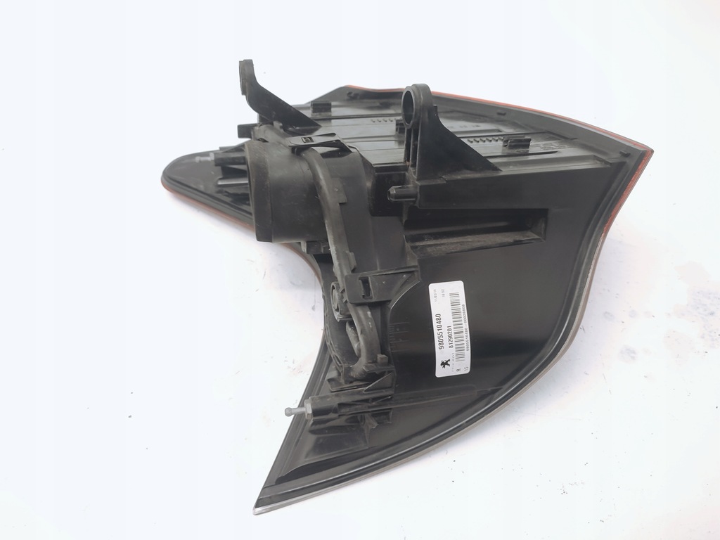 фото №8, Peugeot 3008 i лампа правый задняя w крыло lift