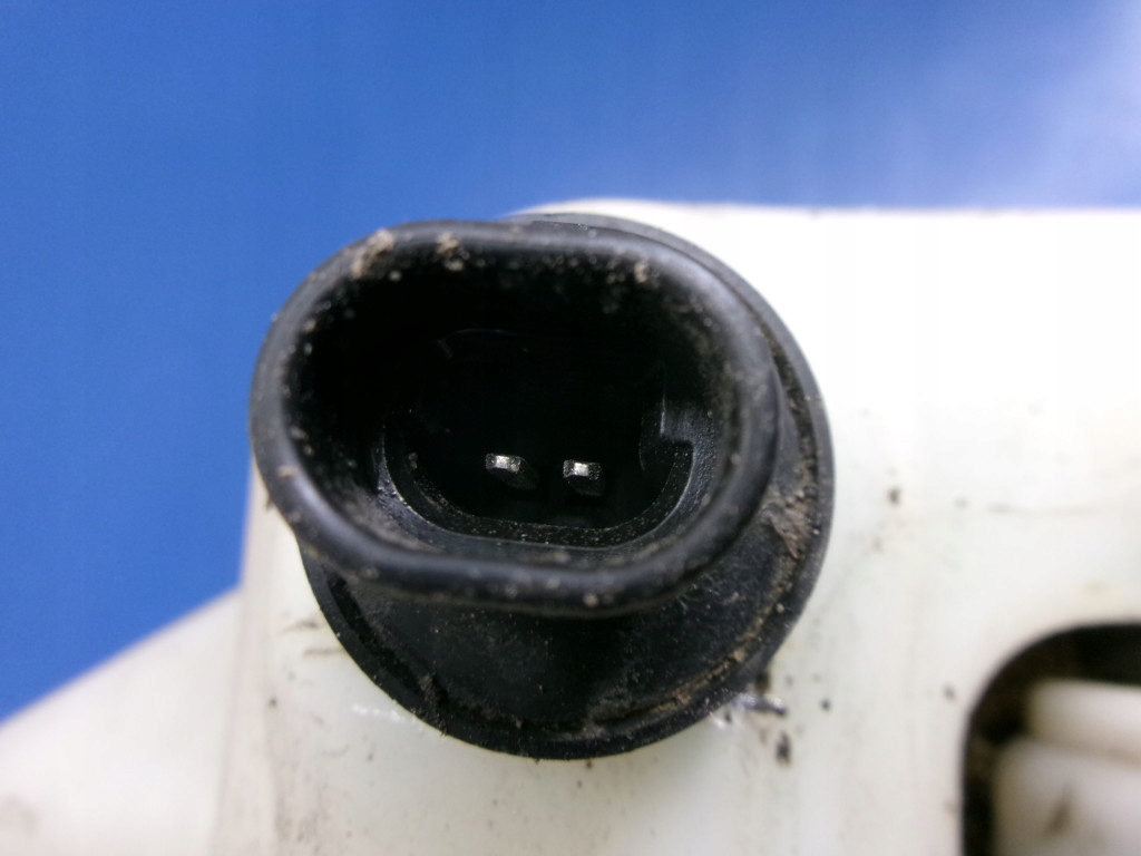 Cadillac dts 06-11 zbiorniik розпилювача з помпа 10367083 Оригінал