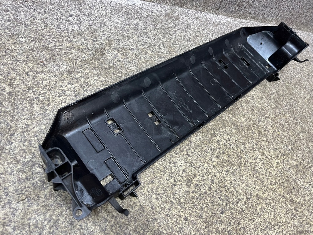 Основа корпус касета радіатор bmw x5 e70 3.0 3.5 d оригінал  e71 x6 f15 f16 Зі Шроту