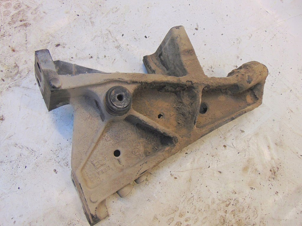 фото №5, Scania r420 r 08r кронштейн рамы правое 1431600