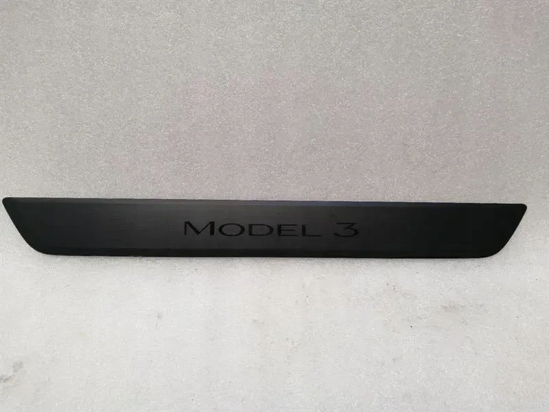 Купить Tesla model 3 long range 1504763-00-b молдинг дверь передних порог передних
