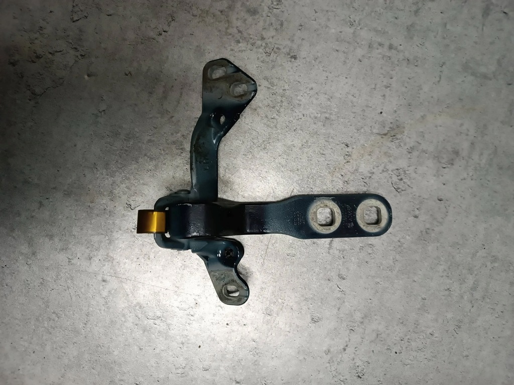 фото №1, Bmw x6 f16 петля крышки задняя левый