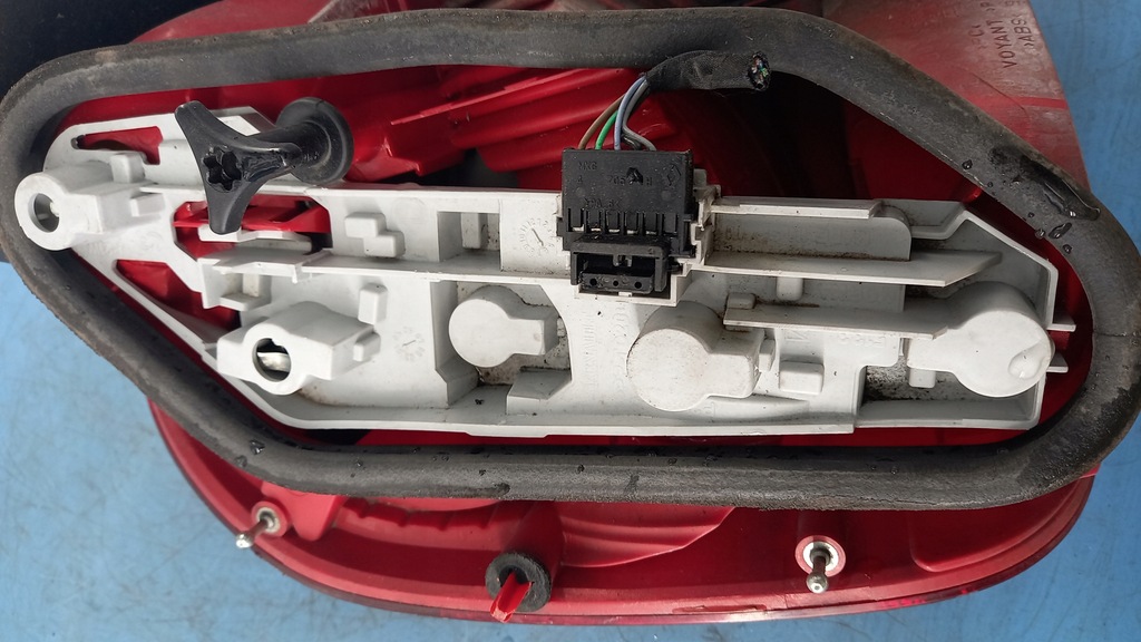 фото №5, Лампа права задня renault modus 1.5dci 04r