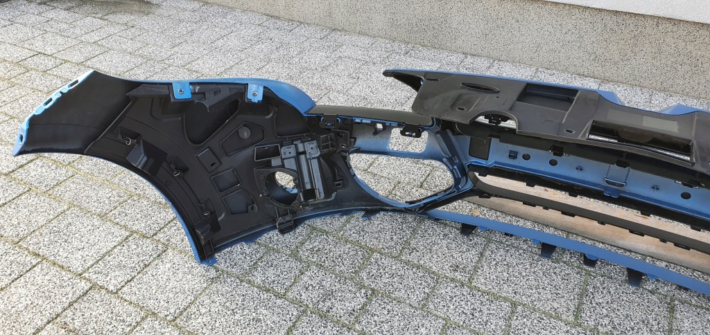 Megane iii купе рестайлинг  бампер перед оригинал e247 Недорого