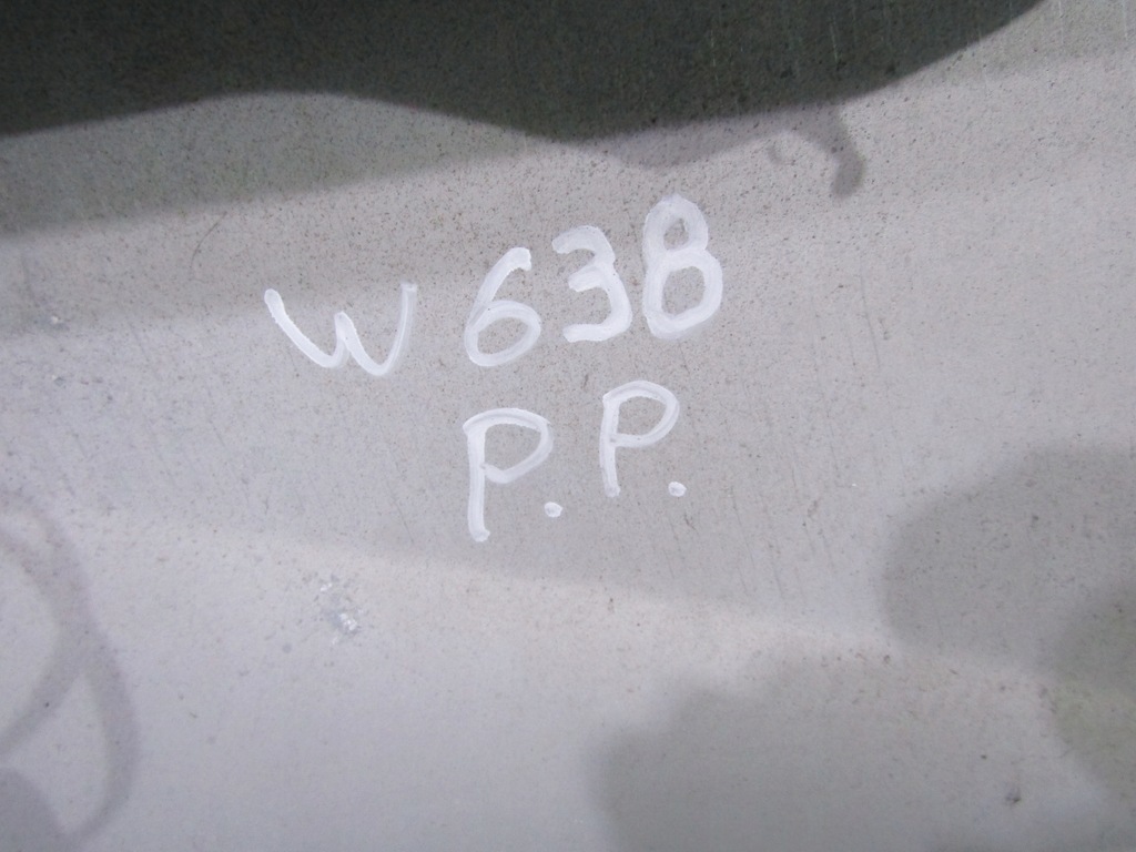 фото №6, Крыло правый перед передний mercedes w638 vito