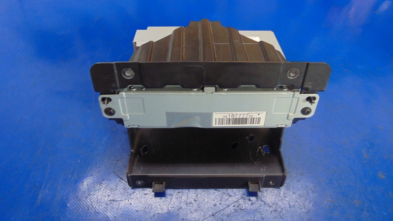 фото №1, Радіо автомагнітола 9818777780 opel vivaro c jumpy expert iii proace