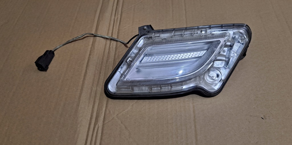 Купить Volvo v60 s60 противотуманная фара led drl правый перед 31278558