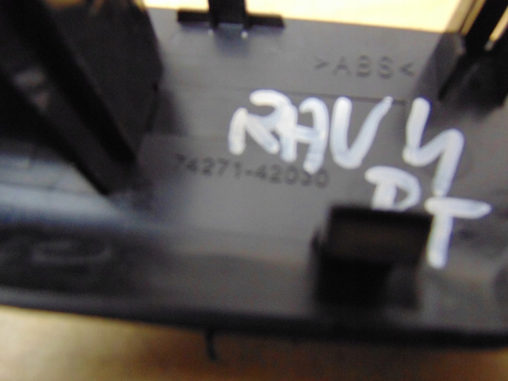 фото №9, Выключатель стекло правый задняя toyota rav4 iv 74271-42030 карбон