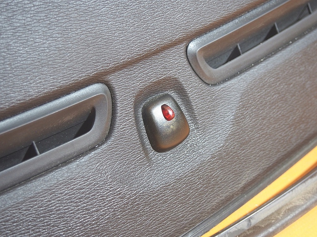 фото №10, Volvo v40 ii панель приладів приладова консоль rhd uk оригінал