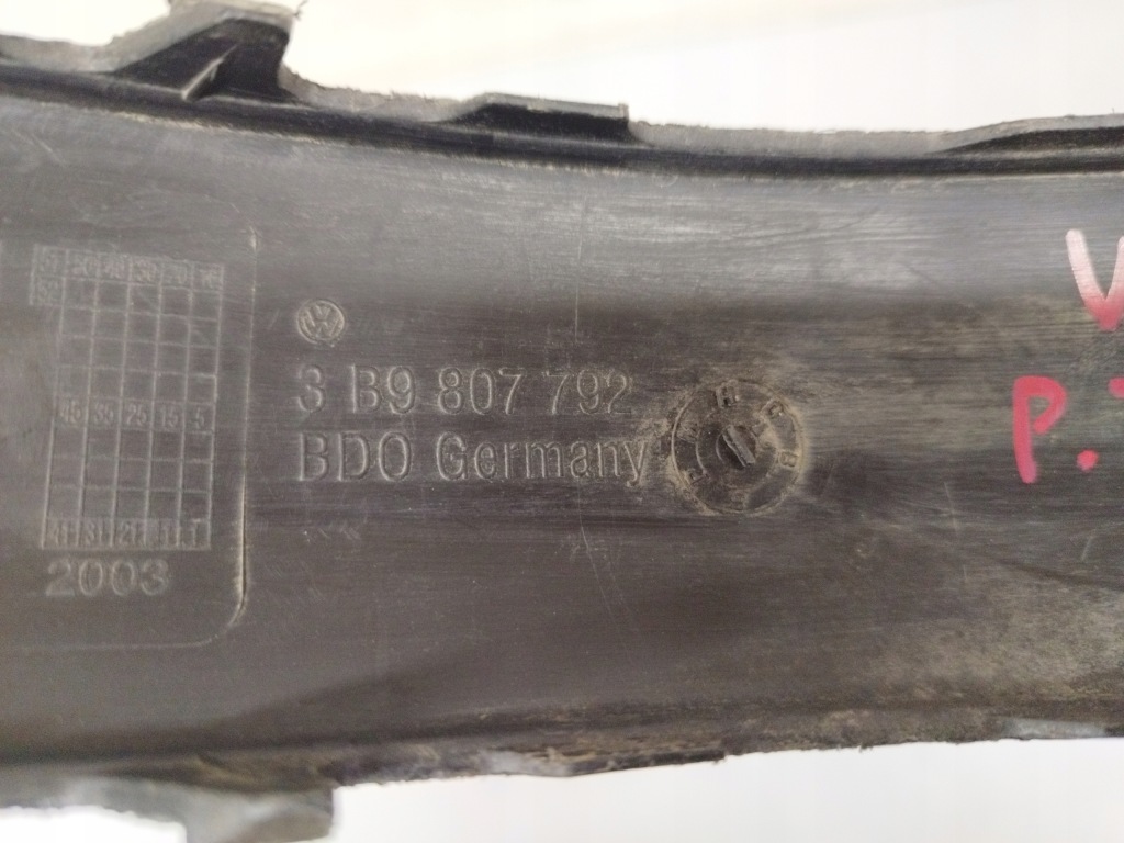 фото №14, Vw passat b5 молдинг бампера правий задня 3b9807792