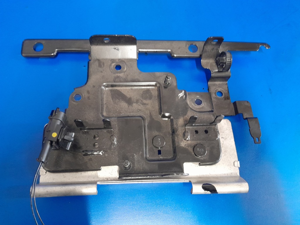 фото №1, Кронштейн кронштейн компьютер santa fe 2.2 crdi d4hb