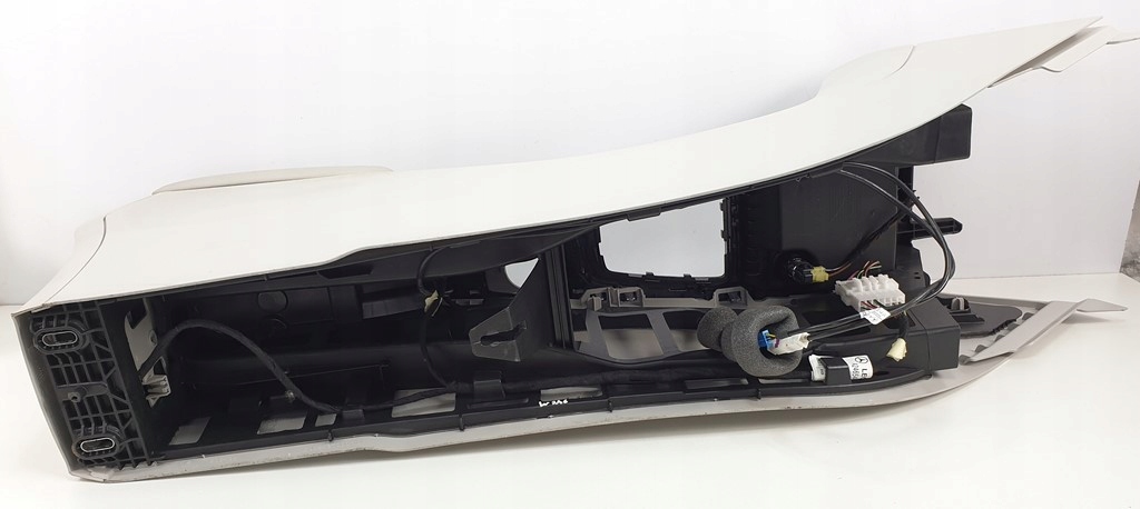 фото №7, Туннель средний подлокотник mercedes w246 светлый