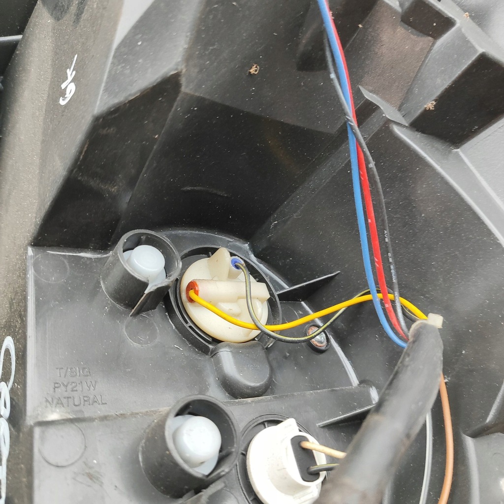 фото №6, Chevrolet captiva 2007 левая сторона лампа задняя