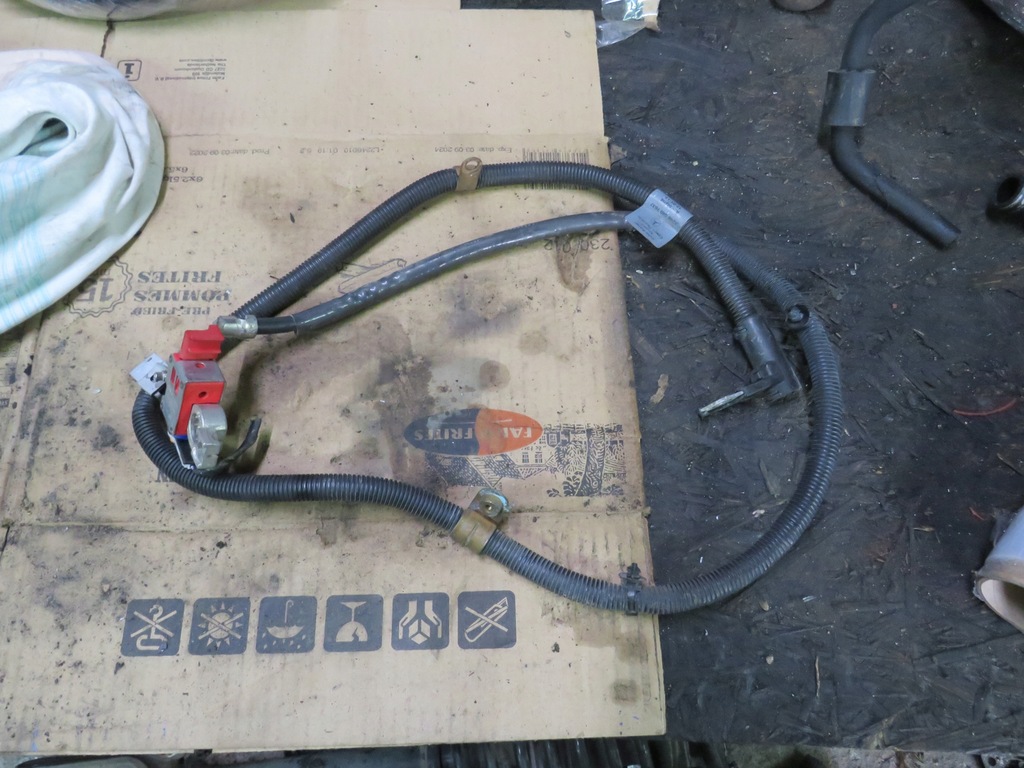 фото №1, Клема mercedes 2465407632