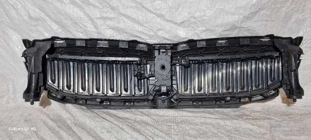 фото №10, Впуск повітря шторка жалюзі bmw 3 g20 g21 2019